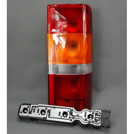 LAMPA TYLNA - PRAWA Z...