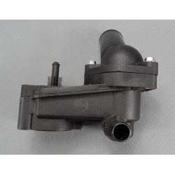 OBUDOWA TERMOSTATU Z TERMOSTATEM 1.8 TDCI TDDI / FORD FOCUS MK1 MK2, CONNECT 2002-, C-MAX 2007-, MONDEO MK4 2007-, S-MAX, GALAXY