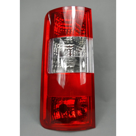 LAMPA TYLNA - LEWA / FORD...