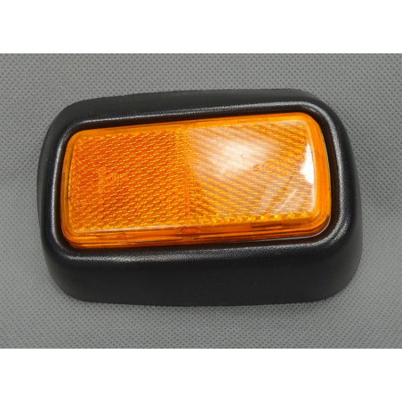 LAMPKA ODBLASKOWA PRZEDNIA...