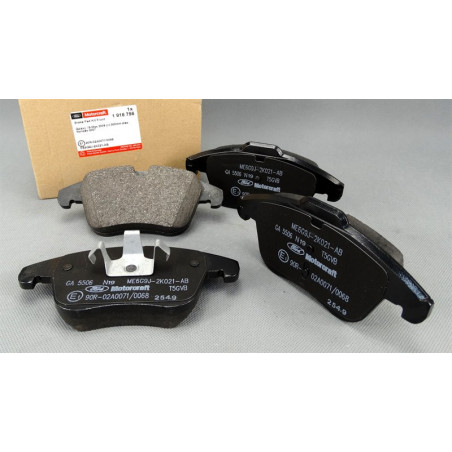 KLOCKI HAMULCOWE PRZÓD /...