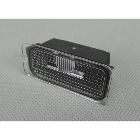 LAMPKA OŚWIETLENIA TABLICY...