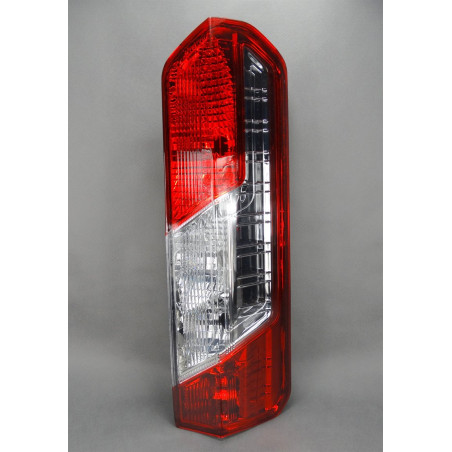 LAMPA TYLNA - PRAWA / FORD...