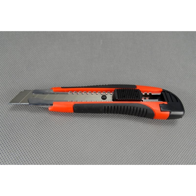 NOŻYK 18MM YATO